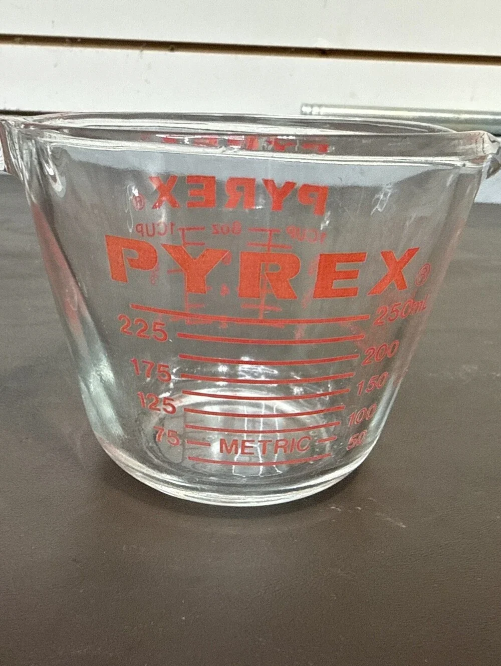 PYREX Vintage Measuring 1 Cup Glass‎ 8oz RED Lettering USA Model 508 Corning NY
